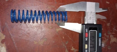 Lot  of  200 new  est.- Die  2 1/2 " compression Springs
