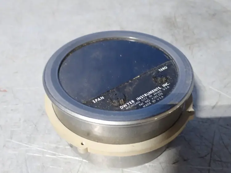 Used DWYER N32NAN Lab Manometers Ohio US | HGR 24 #776821
