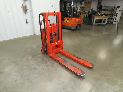 Used INTERRTHOR _UNKNOWN_ Pallet Lifters Indiana US | Arrow Industrial #795279