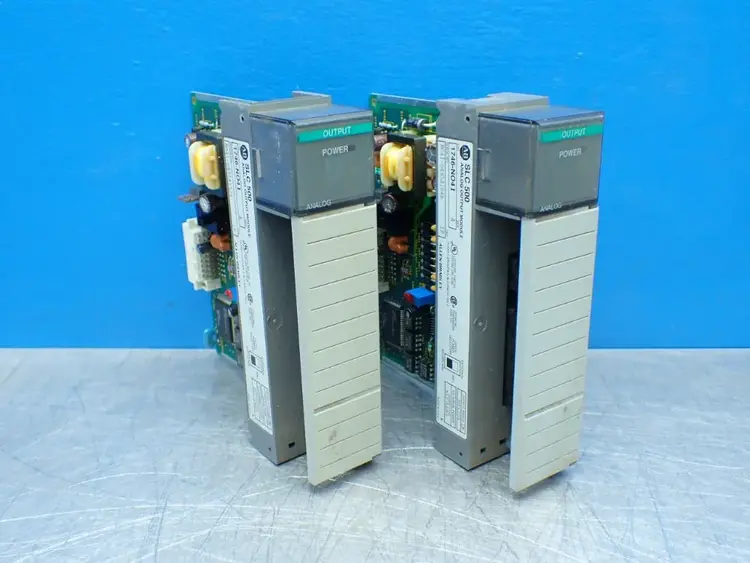 Used ALLENBRADLEY 1746NO4I PLC Input & Output Ohio US | HGR 24 #1064688