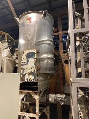 Wenger 1,000 Gallon Feed Bin