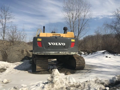 Used 2011 VOLVO EC700CL Crawler Excavators | Abele Tractor #1342879