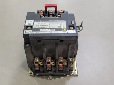 USED SQUARE D 8536SDO1V02S