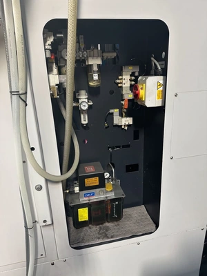 2019 DOOSAN VC 630/5AX Vertical Machining Centers (5-Axis or More) | Charter Auctions (18)