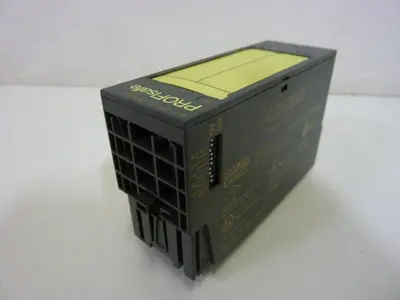 USED SIEMENS 6ES7 138-4FB02-0AB0