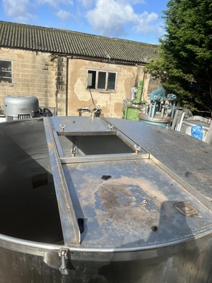 2,000L S/S Enclosed Electrically Heated Tank