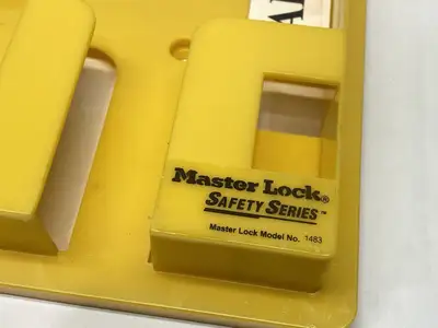 USED MASTER LOCK SAFETY SERIES LOCKOUT/TAGOUT STATION