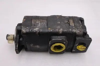 3269121137 Parker Commercial Intertech Gear Pump STOCK H1838