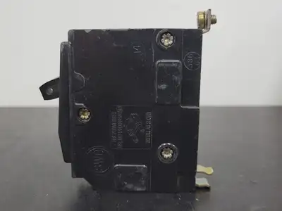 USED SQUARE D QO120