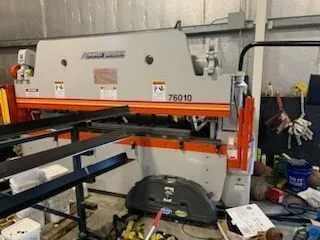 1993 ACCURPRESS 76010 Press Brakes | Lion Machinery (4)