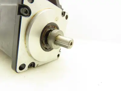 Fanuc A06B-0113-B175 AC Servo Motor 0.2kw 3000RPM Encoder A20B-8001-0560