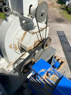 1999 SPOMASZ OSTRÓW WIELKOPOLSKI MI-250 Milling / Grinding Equipment – Miscellaneous | Perry Equipment (8)