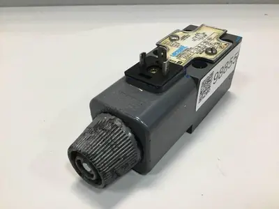 USED VICKERS DG4V32AMUH940