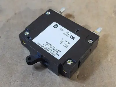 New | in-Stock KOMATSU SM3196 Circuit Breakers British Columbia CA | Lenmark #367249