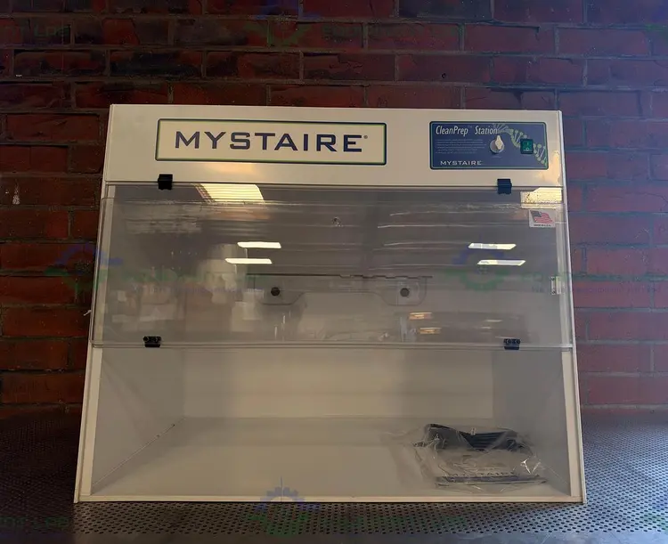 Used MYSTAIRE MY-DB36 CLEAN PREP 36" PCR WORKSTATION W/ UV TIMED LIGHT Fume Hoods California US | Equipment Lab #1471149
