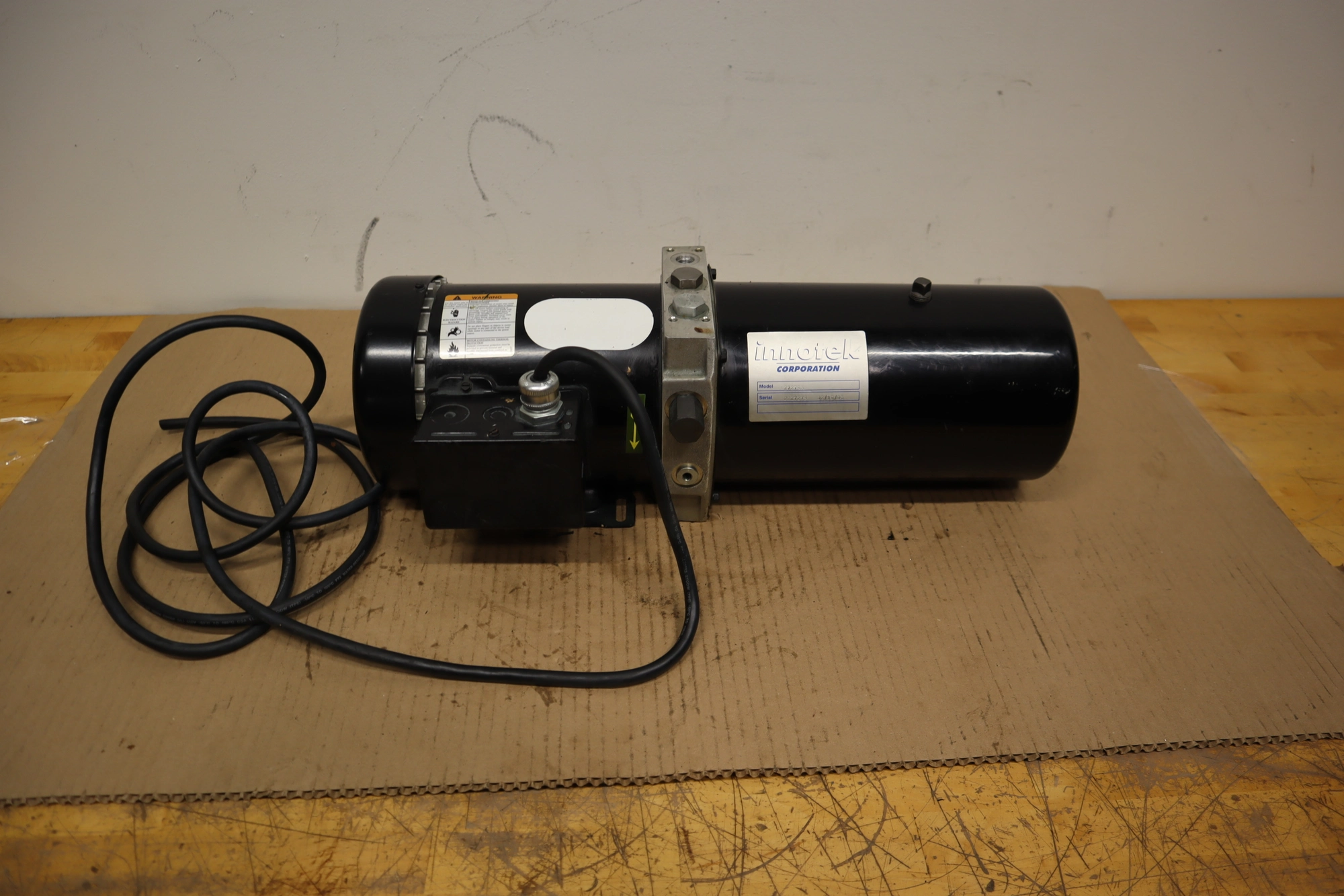 Used INNOTEK 27279A Hydraulic Pumps Minnesota US | Machinesused.com #1295554