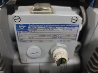 ELNIK SYSTEMS MO A DIAPHRAGM VACUUM PUMP