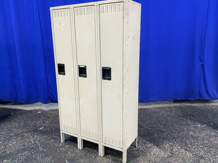 Used TENNSCO _UNKNOWN_ Cabinets Ohio US | HGR 24 #1439632
