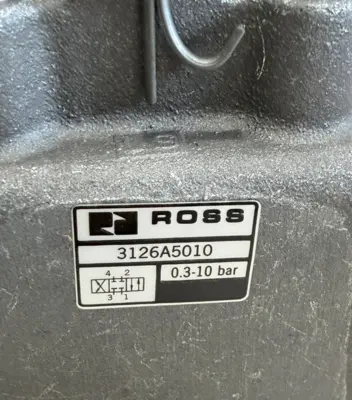 NEW ROSS CONTROLS 3126A5010 3/4 4W CONTROL HAND VALVE