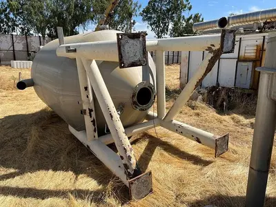 Tank, 2,000 Gallon, Stainless, 6'x11', Cone Bottom #S745052