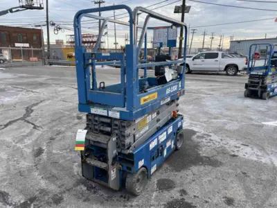 2015 GENIE GS-1930 19+ Ft Electric Scissor Lifts | Steam Well LLC (3)