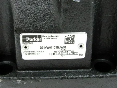 NEW PARKER D91VW011C4NJW91 DIRECTIONAL CONTROL VALVE