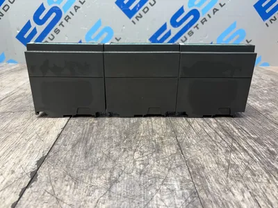 SIEMENS 322-1BL00-0AA0 & 6ES7 321-1BL00-0AA0 Electrical/PLC/Automation | ESS Industrial Equipment Sales (8)