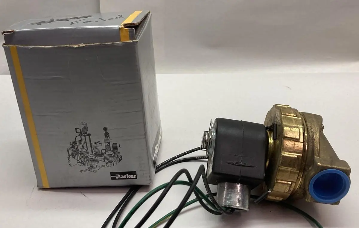 Used PARKER 12FS5C2348ACF4C05 Solenoid Valves Ohio US | Surplus Asset Holdings #1403077