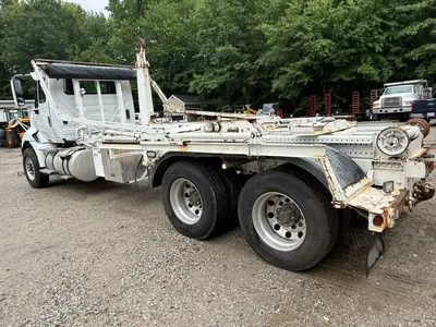 Used 2014 INTERNATIONAL LF677 Hooklifts & Roll-Offs Virginia US | Proxy Equipment #1426073