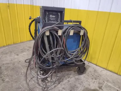 MILLER MODEL #SYNCROWAVE 250 AC/DC WELDER & RADIATOR-1 CHILLER: YOBRO #24819