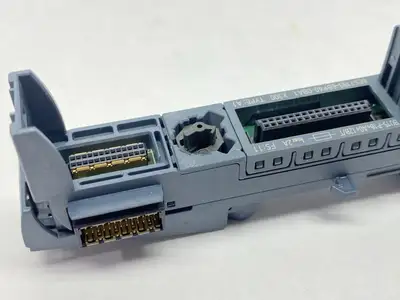 USED SIEMENS SIMATIC ET 200SP BASE UNIT BU15-P16+A0+12B/T