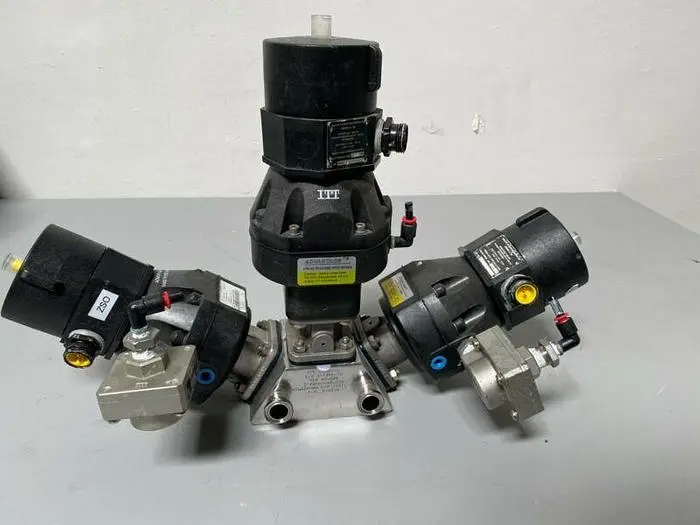 Used 3 ITT PURE-FLO A108 STAINLESS STEEL DIAPHRAGM VALVES W/ POSITION MONITOR Valves/Fittings California US | Equipment Lab #485333