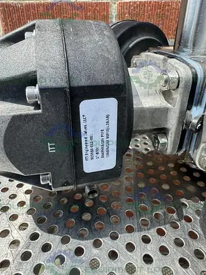 USED 5 ITT PURE FLO ADVANTAGE STAINLESS STEEL DIAPHRAGM VALVE W/ 1" SANITARY FITTING