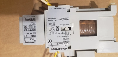 USED ALLEN BRADLEY 2098-DSD-005-SE