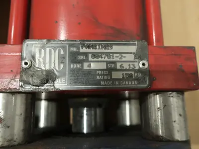LOT OF 5 KNIFE GATE VALVES WITH PNEUMATIC ACTUATORS, RDC, FLOW CONTROL COMPONENTS