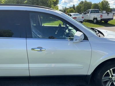 USED 2017 CHEVROLET TRAVERSE