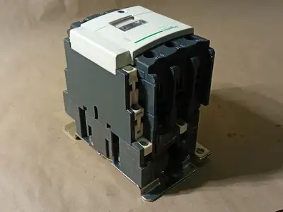 NEW SCHNEIDER ELECTRIC LC1D40F7