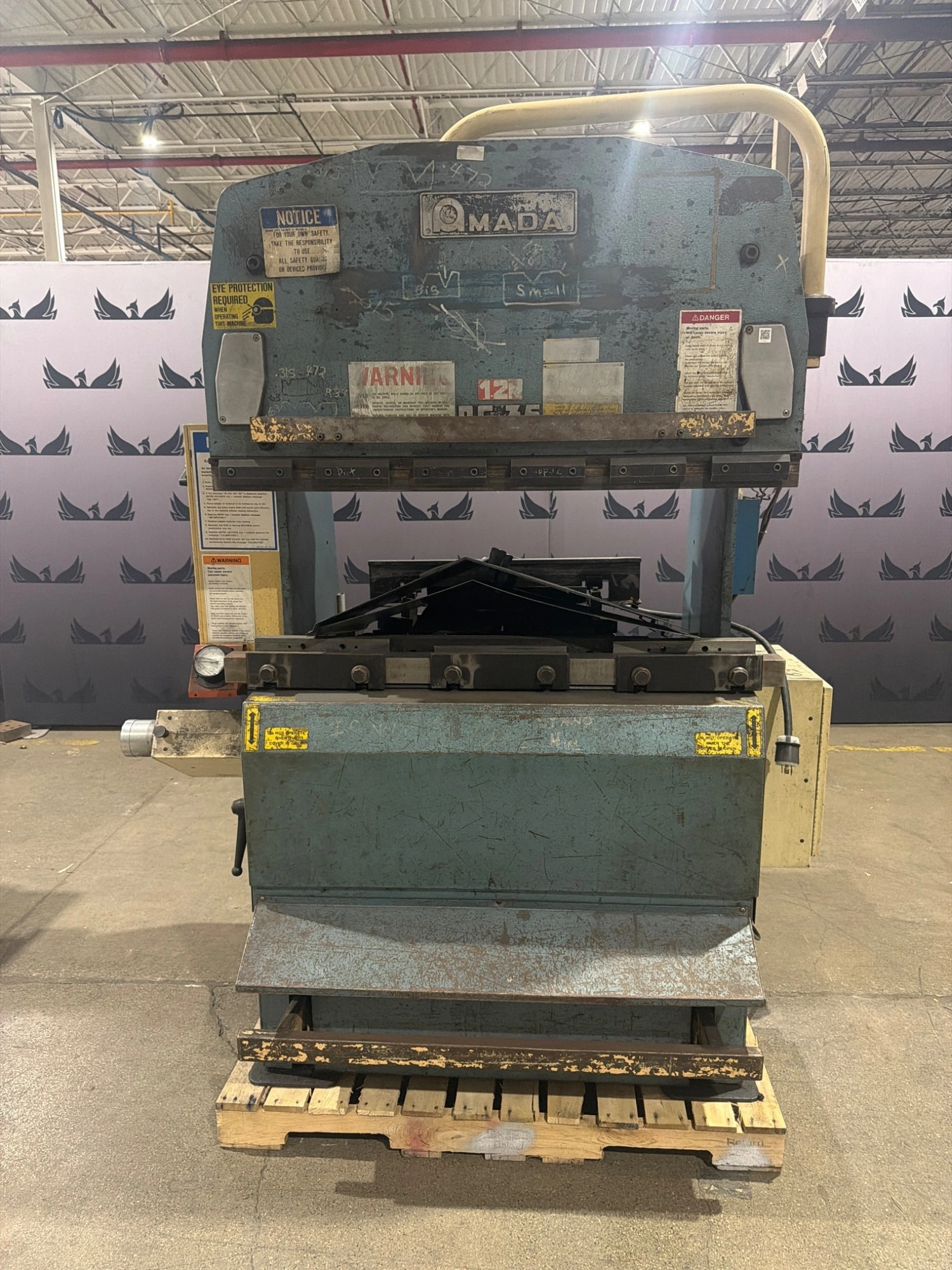 USED AMADA RG-35S
