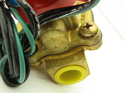 Lancer 4LE2HB4052 2-Way Skinner Steam Solenoid Valve 1/2"NPT N.C. 0-50psi 120v