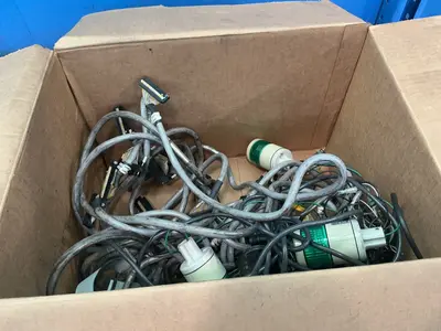 Used OMRON/PATLITE XW2Z100B Cable & Wire Ohio US | HGR 24 #1345479