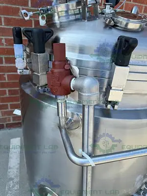 USED ALLEGHENY 400 LITER STAINLESS STEEL JACKETED REACTOR 45 PSI W/ 5 HP TOP MIXER