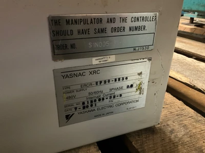 USED YASKAWA YASNAC XRC UP20