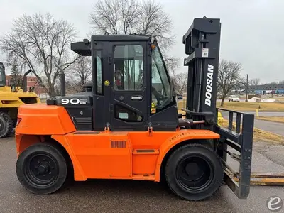 USED 2016 DOOSAN D90S-7