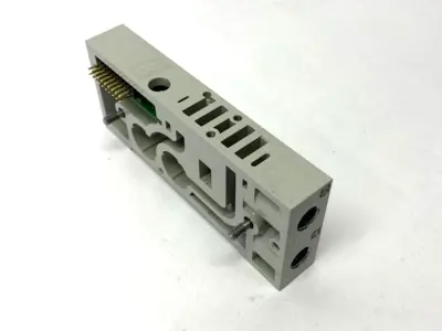Used Numatics Pneumatic Manifold 1/8" NPT w/ 256-152 Rev. G Double Z-Board Parts (Hydraulics and Pneumatics) Michigan US | Maverick Industrial Sales #1402203