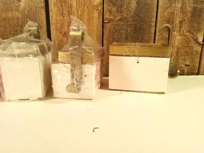 7 stocking holders
