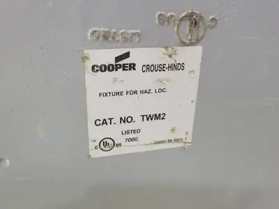 USED CROUSE-HINDS VMVS400/TT