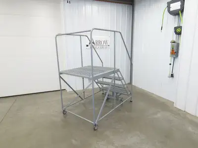 Uline H-1868 Rolling Ladder 4 Step 36" Work Platform 40" Top Step 800lbs Cap