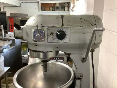 152-0413 Hobart A-200 20 Quart Mixer