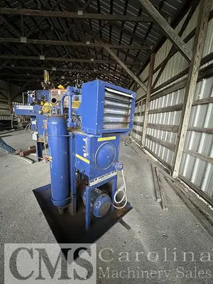 USED NEW VENTURE MFG GANG RIP SAW WITH MOVING BLADES