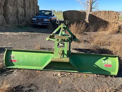 8' John Deere 3pt Blade